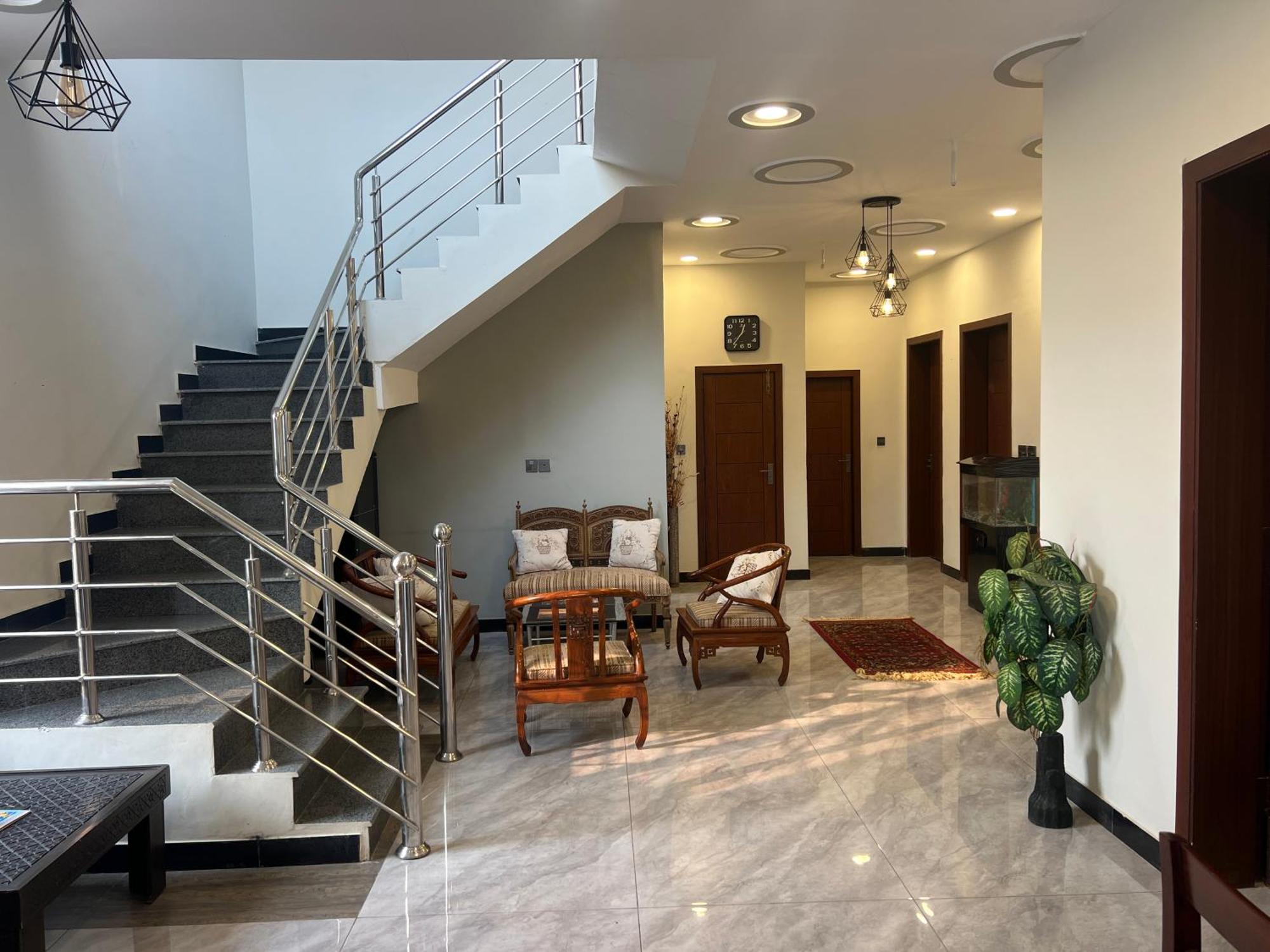 Deluxe King Room In Silverscape Residence Rawalpindi Dış mekan fotoğraf