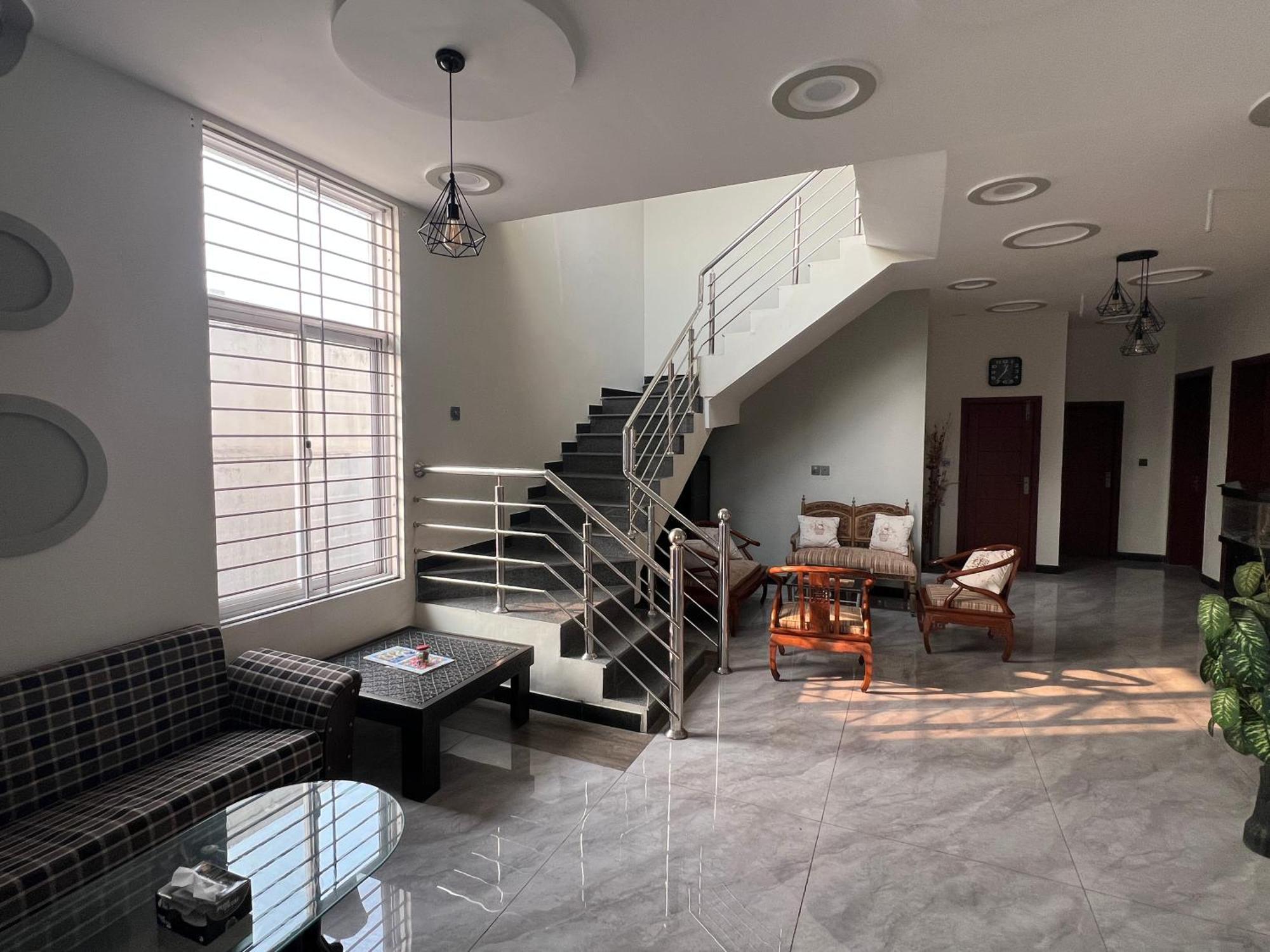 Deluxe King Room In Silverscape Residence Rawalpindi Dış mekan fotoğraf